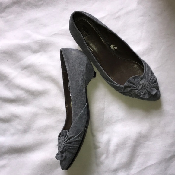 Mossimo Supply Co. Shoes - EUC Mossimo Suede Leather Shoes